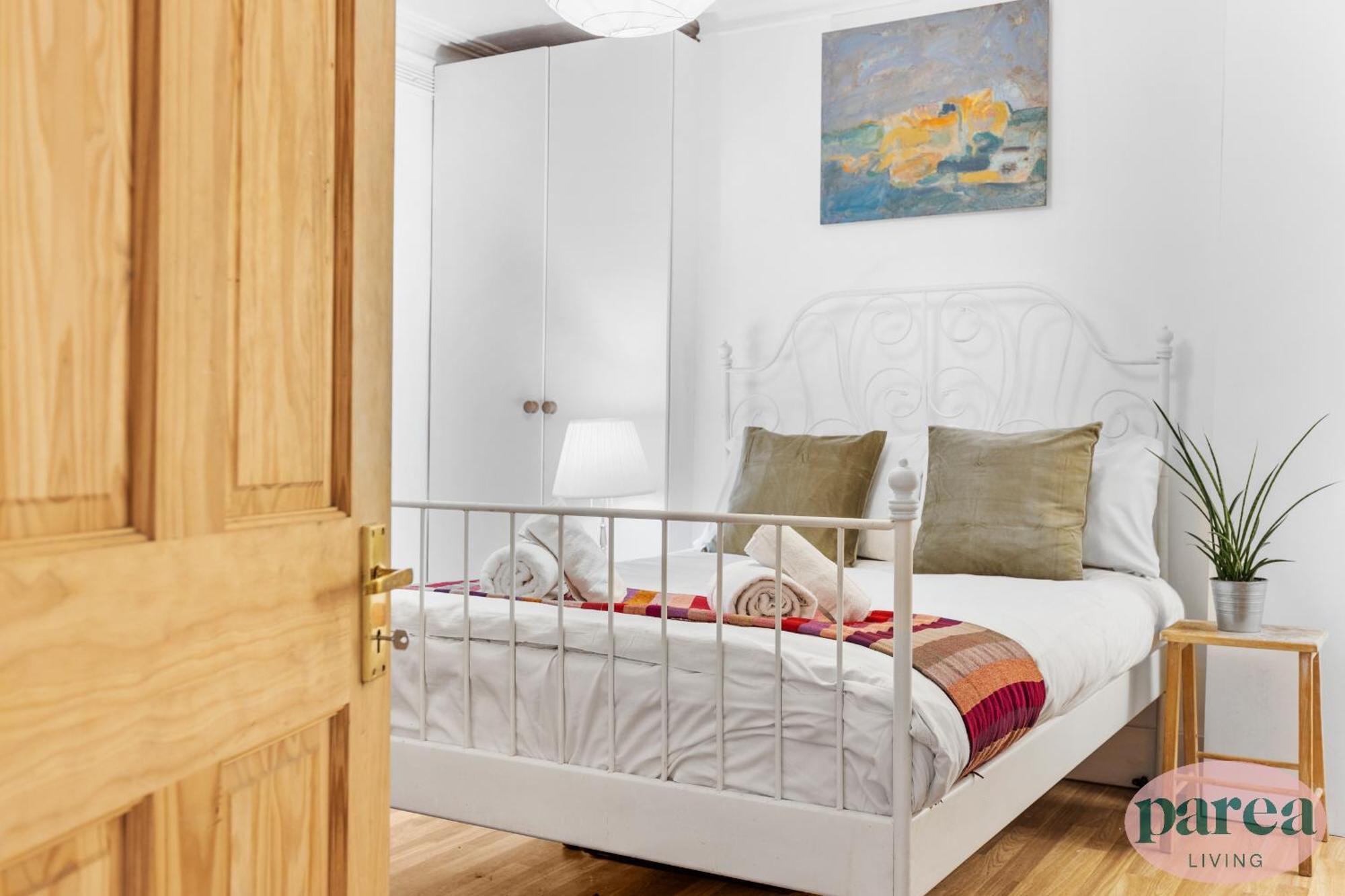 Parea Living - Cosy 1-Bed Artistic Flat At Newington Green لندن المظهر الخارجي الصورة