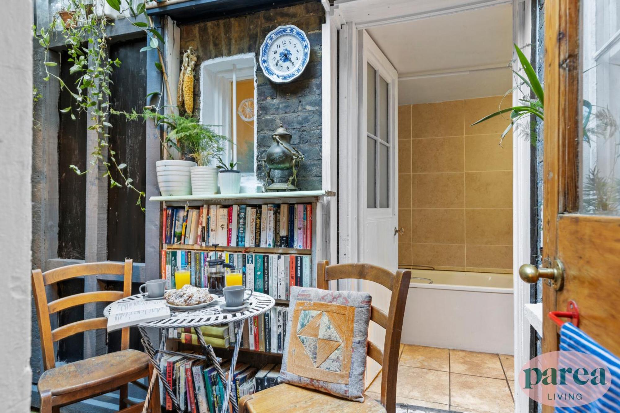 Parea Living - Cosy 1-Bed Artistic Flat At Newington Green لندن المظهر الخارجي الصورة